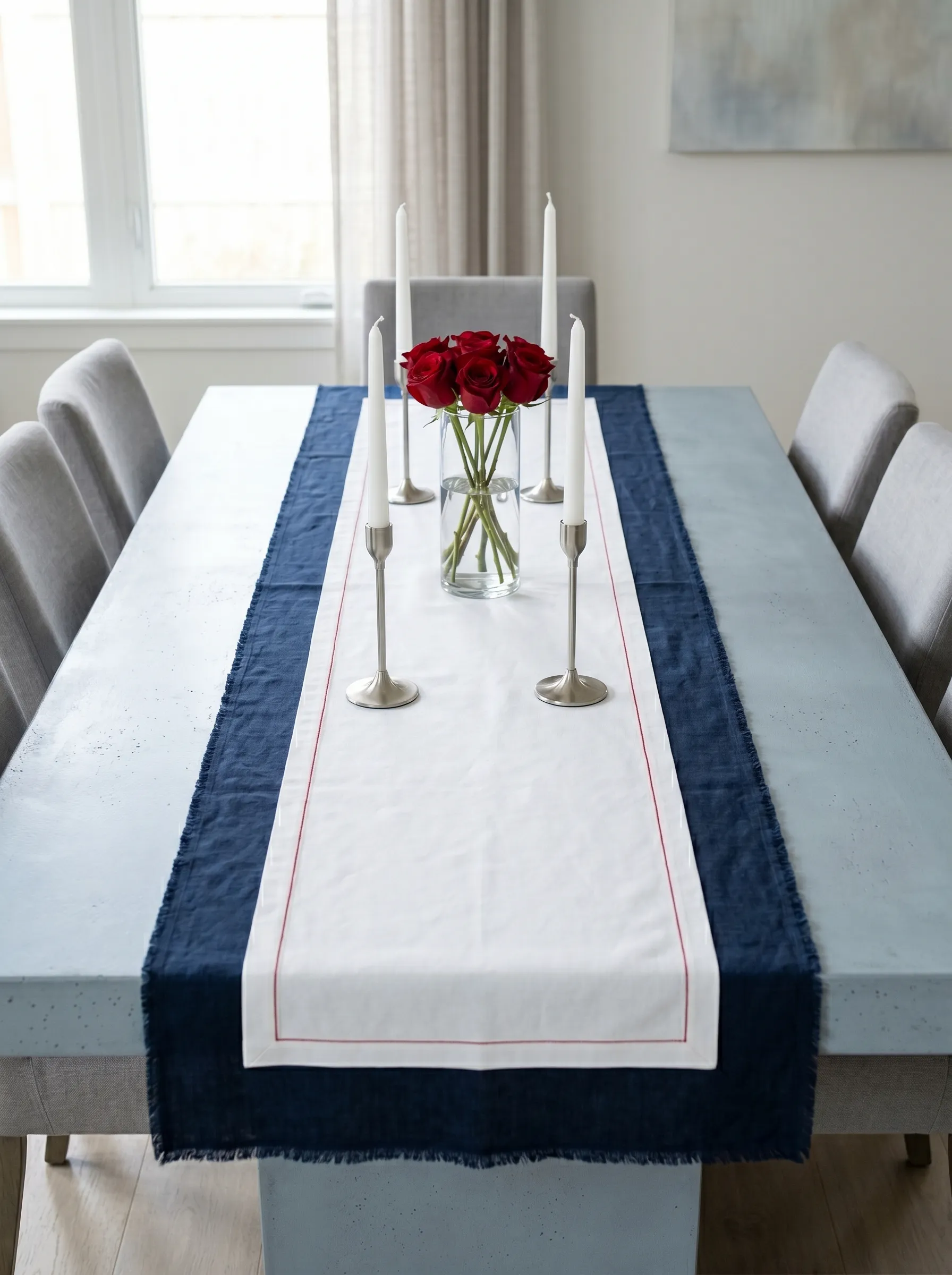 The Navy and White Linen Double-Layer Runner With Red Roses